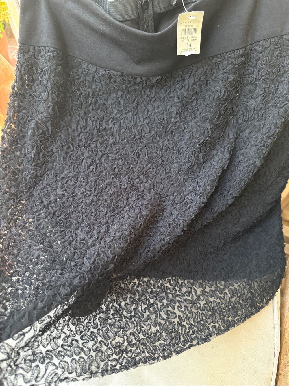 Ann Taylor Black Textured Midi Beautiful Black Lace Skirt size 14 NWT